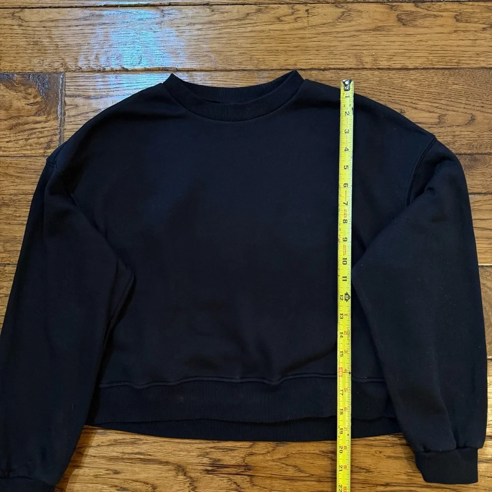 H&M divided black
